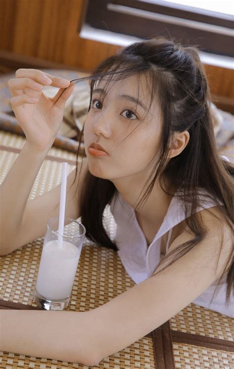 京多安社媒晒与加拉塔萨雷签约照片，税后年薪450万欧